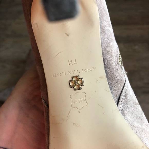 Ann Taylor peep toe heel booties. Suede. Size 7 - Picture 3 of 7